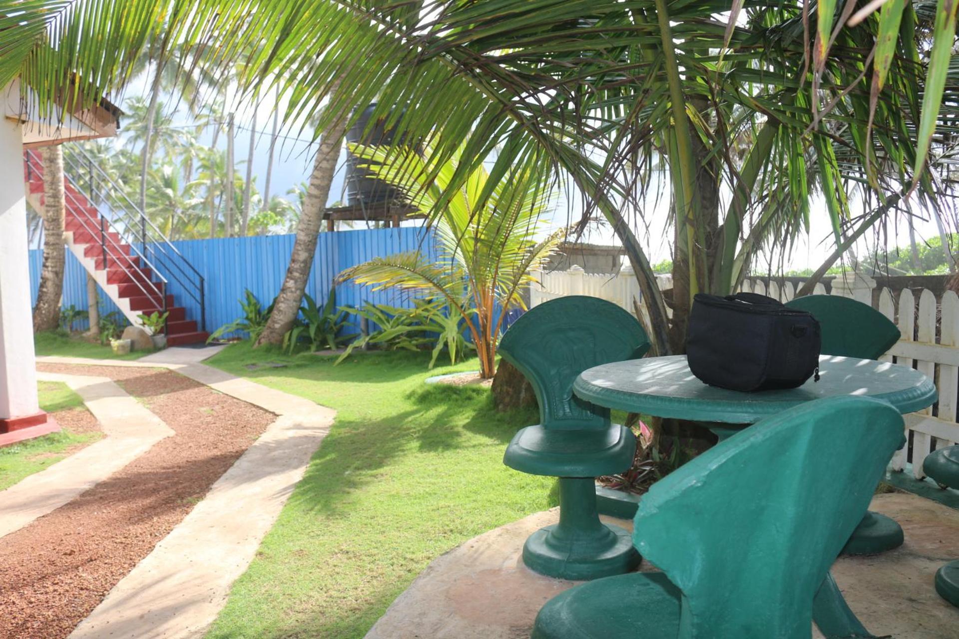 Dinuli Home Stay Ahungalla Exterior photo